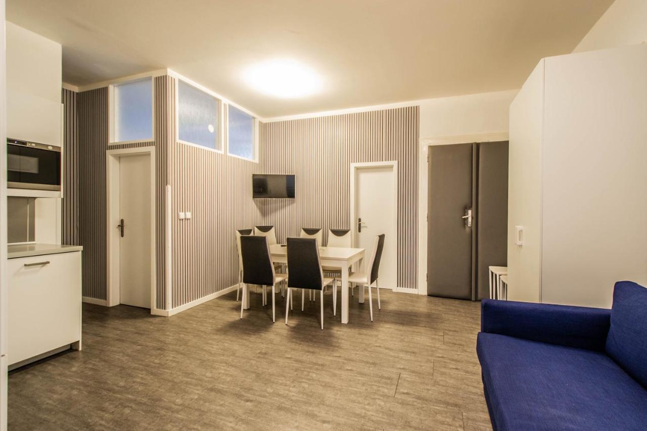 Labyrinth Apartments By Ruterra Prague Exterior photo